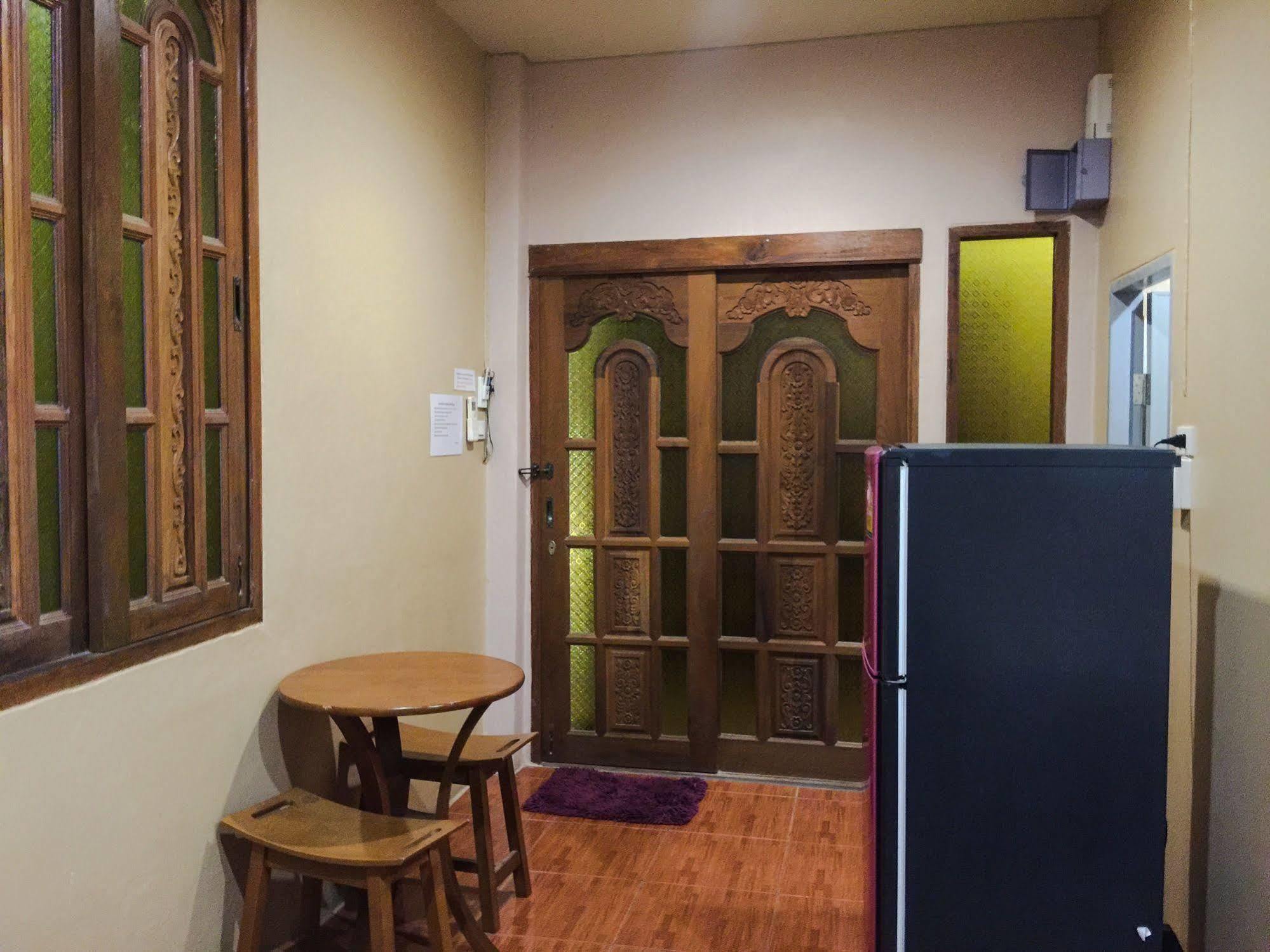 Wandee Guesthouse เกาะเต่า ภายนอก รูปภาพ