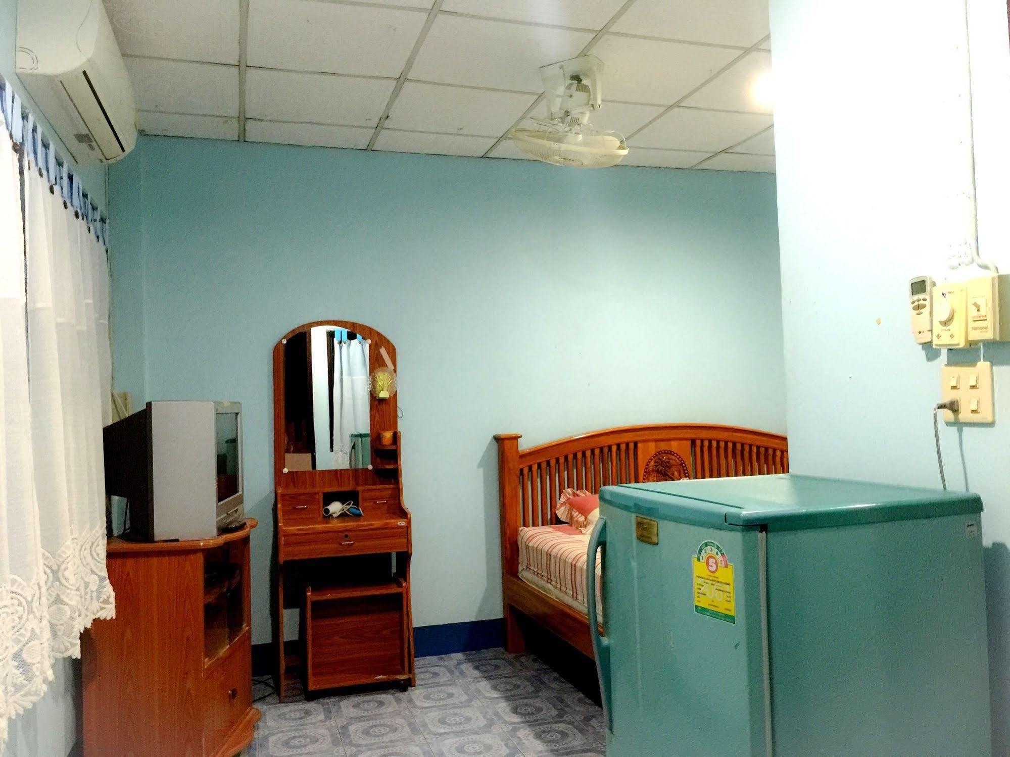 Wandee Guesthouse เกาะเต่า ภายนอก รูปภาพ