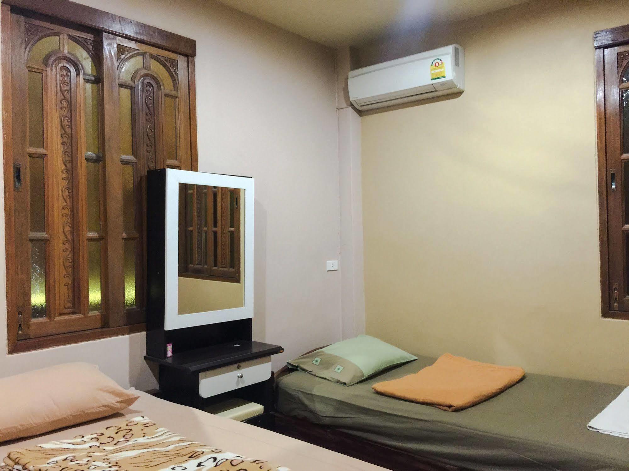 Wandee Guesthouse เกาะเต่า ภายนอก รูปภาพ